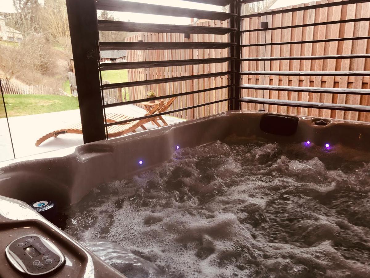 Hotel Le Fenil Celles  외부 사진