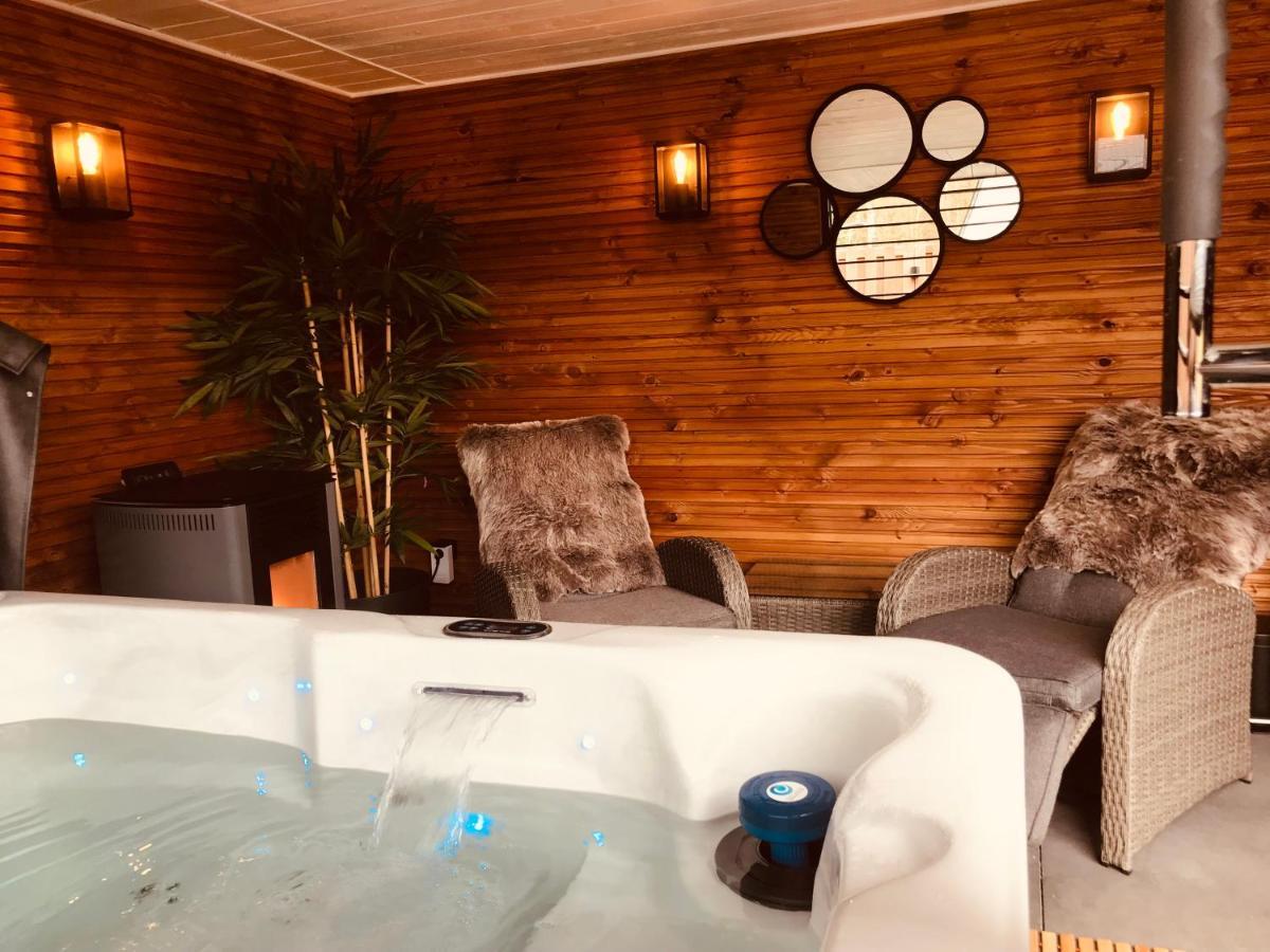 Hotel Le Fenil Celles  외부 사진