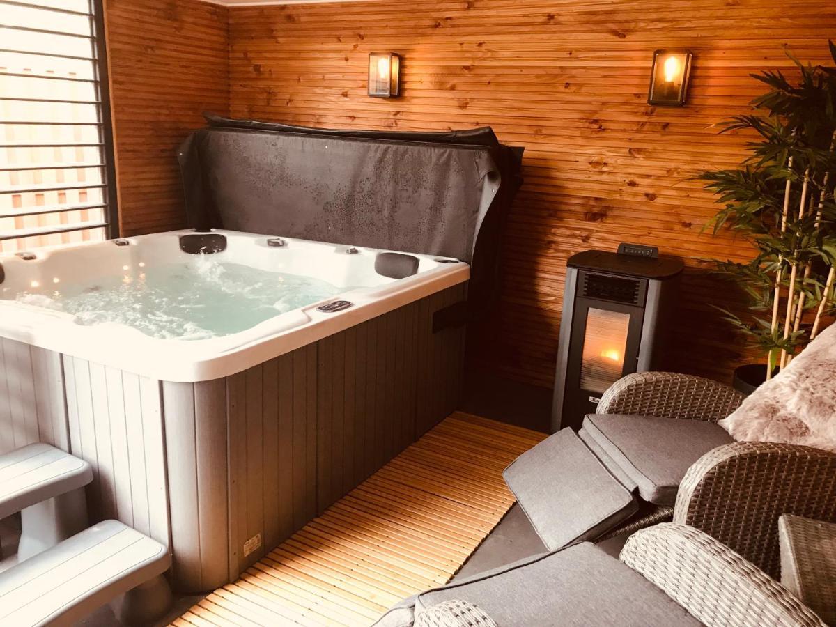 Hotel Le Fenil Celles  외부 사진